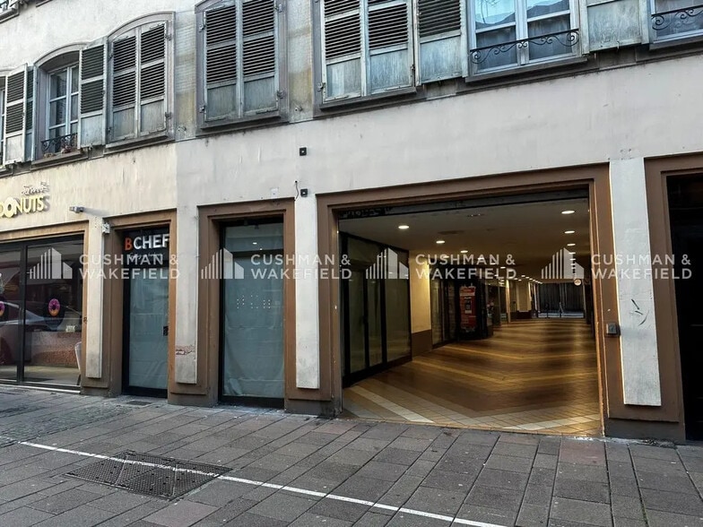 Flex in Strasbourg for lease - Building Photo - Image 2 of 5