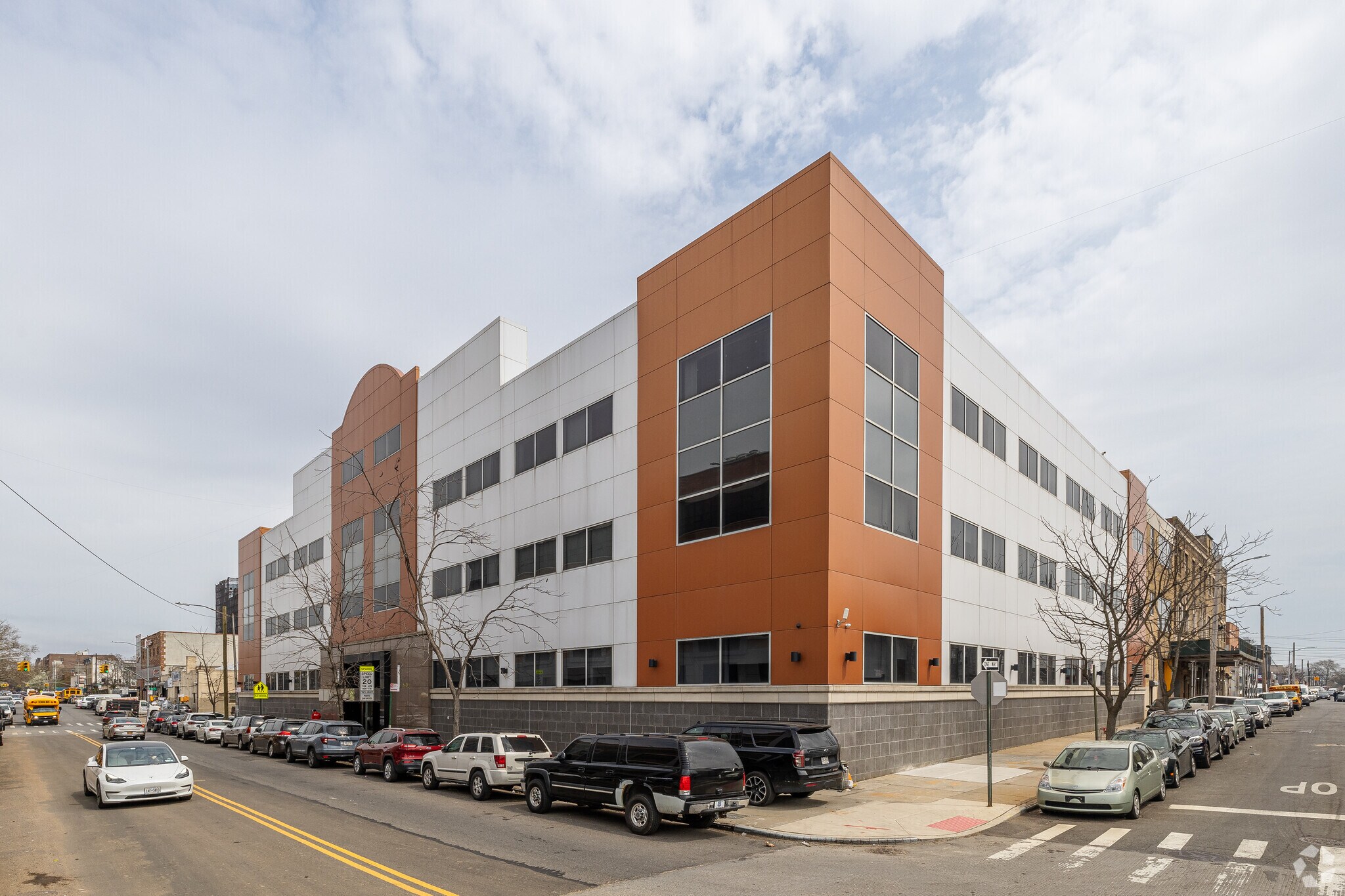 6201 15th Ave, Brooklyn, NY à louer Photo principale- Image 1 de 7