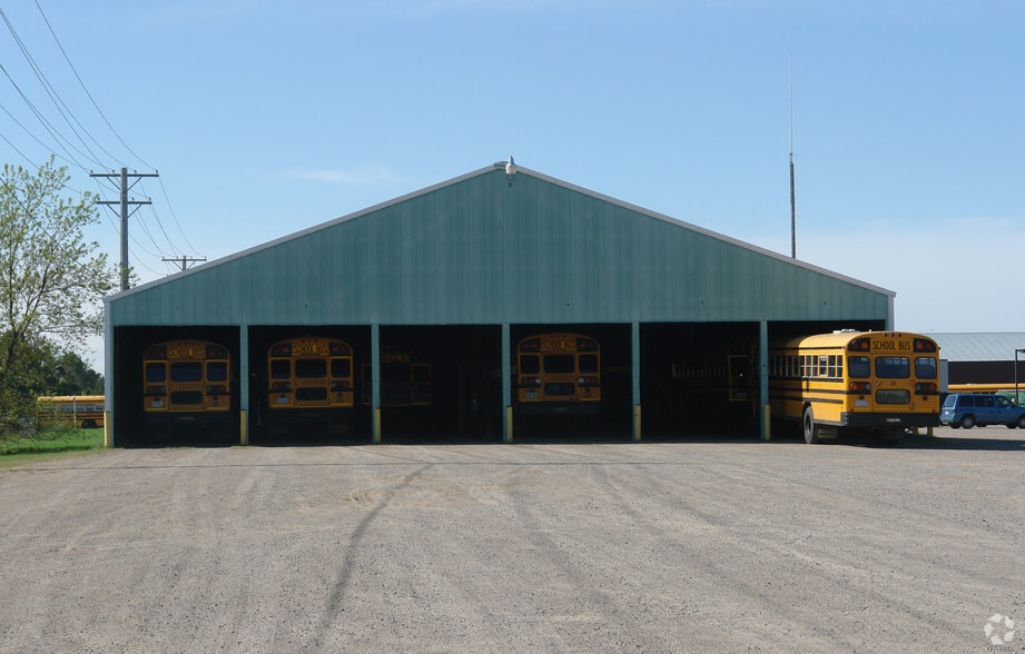 604 Old County Road 18, Princeton, MN à vendre - Photo du bâtiment - Image 3 de 4
