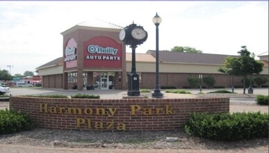 22900-22942 John R Rd, Hazel Park, MI à louer Photo du bâtiment- Image 1 de 5