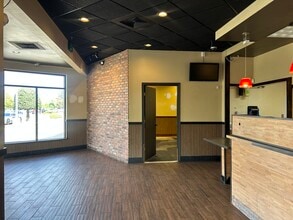 211 Providence Rd, Chesapeake, VA for sale Interior Photo- Image 2 of 16