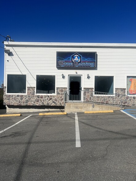 2095 Route 209, Brodheadsville, PA for lease - Building Photo - Image 1 of 4