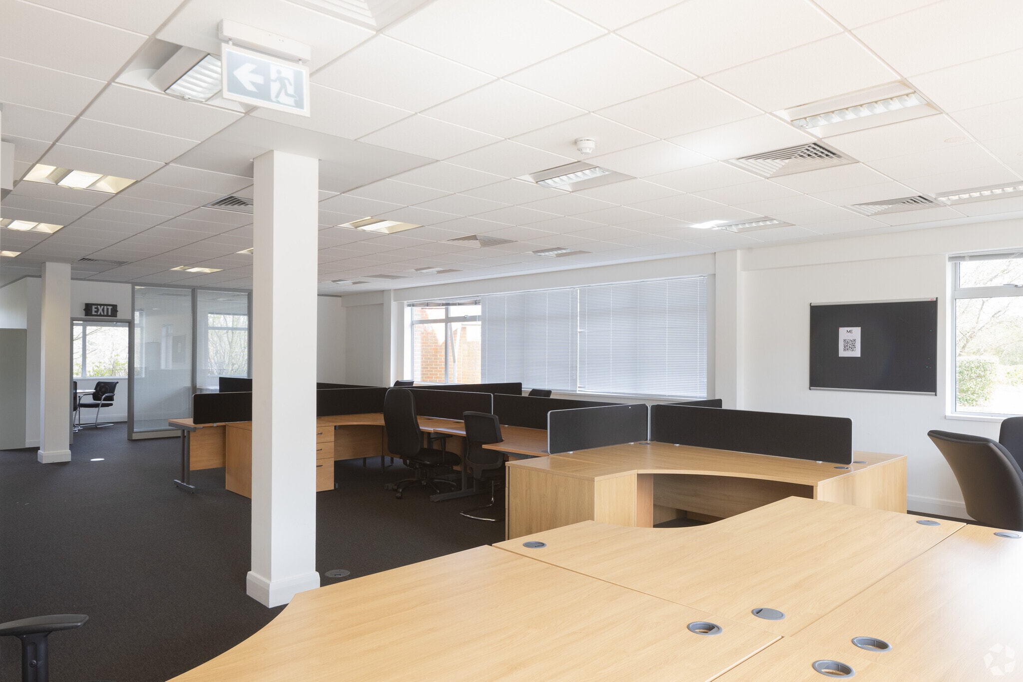 Weydon Ln, Farnham for lease Interior Photo- Image 1 of 6