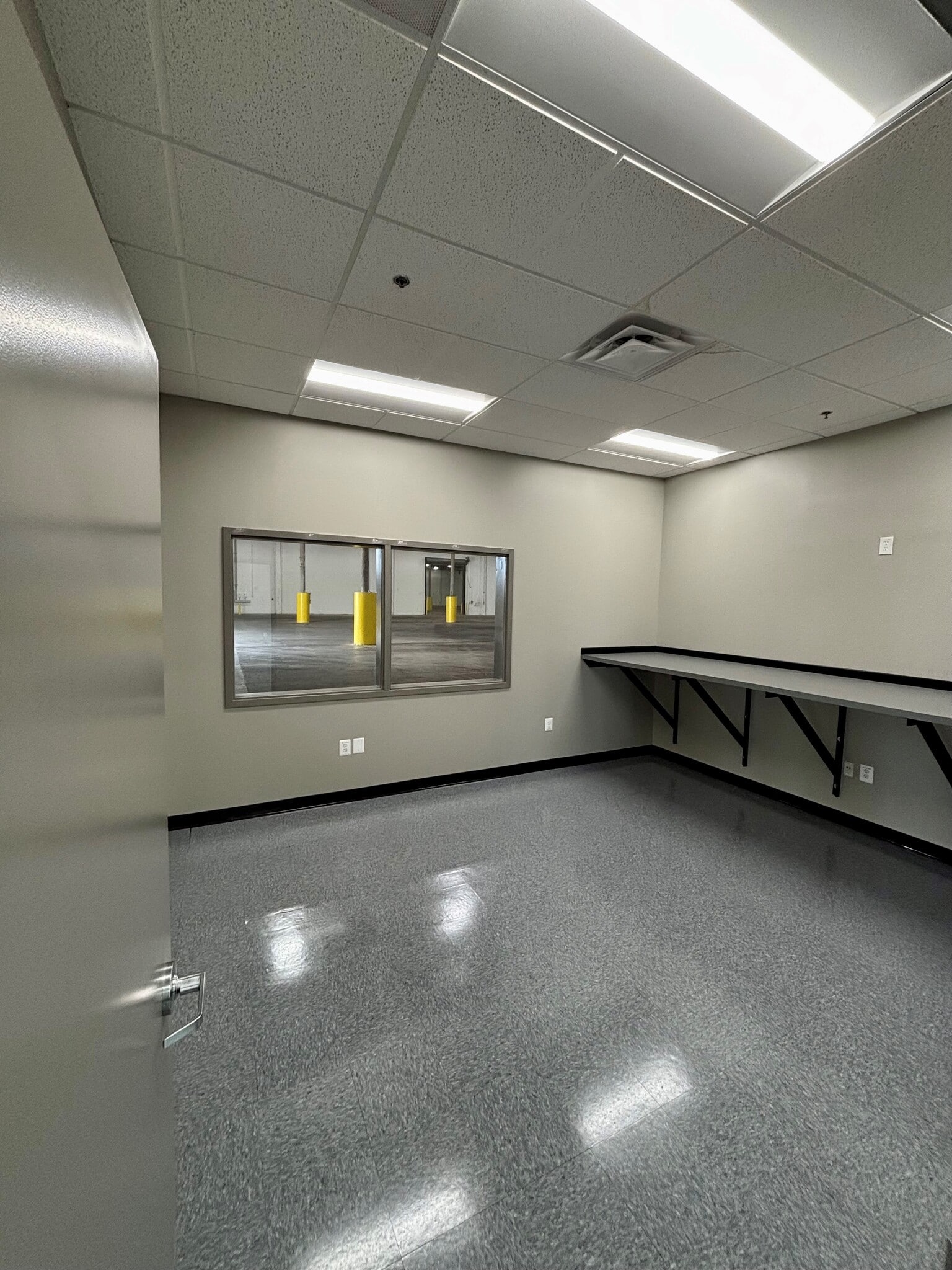 4625 Hollins Ferry Rd, Halethorpe, MD for lease Building Photo- Image 1 of 14