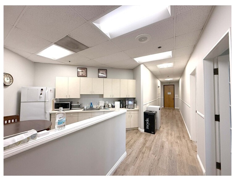 27611 La Paz Rd, Laguna Niguel, CA for lease - Interior Photo - Image 3 of 23