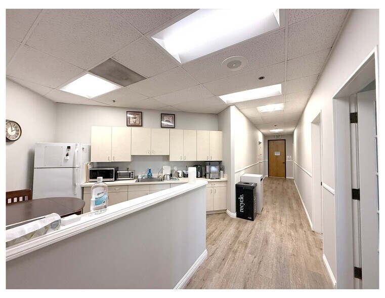 27611 La Paz Rd, Laguna Niguel, CA à louer - Photo intérieure - Image 3 de 23