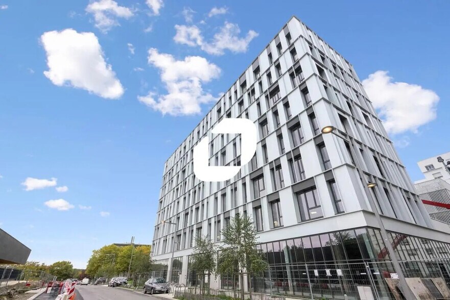Bureau dans Champs-sur-Marne à louer - Photo du bâtiment - Image 2 de 14