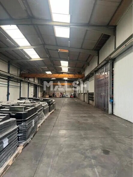 Bureau dans Béligneux à louer - Photo intérieure - Image 3 de 6