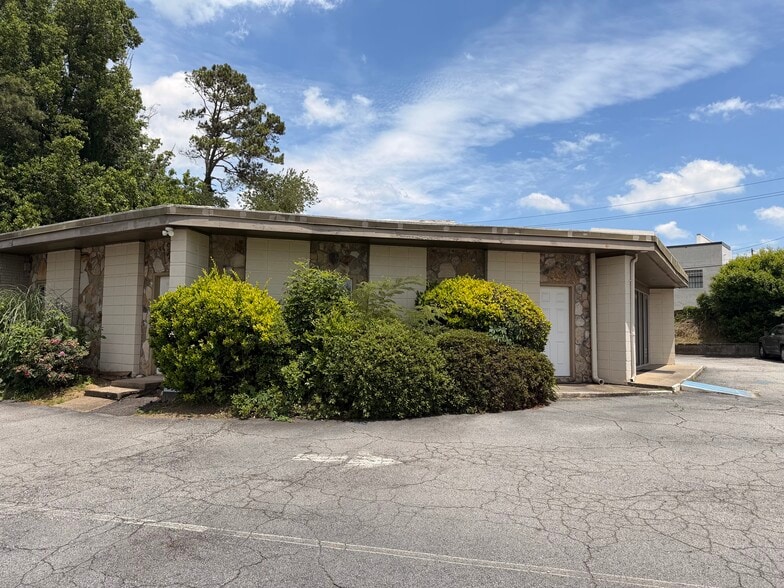 1610 Lavista Rd NE, Atlanta, GA for lease - Building Photo - Image 2 of 12