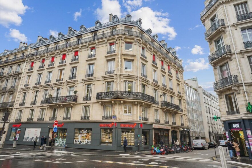 29 Rue Taitbout, Paris à louer - Photo du bâtiment - Image 2 de 14