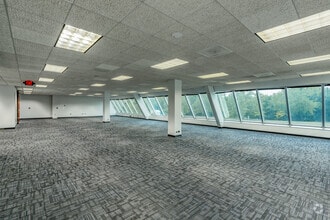 9144 Arrowpoint Blvd, Charlotte, NC for lease Interior Photo- Image 2 of 6
