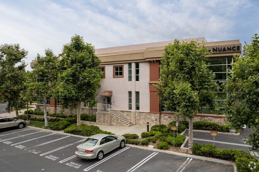 29903 Agoura Rd, Agoura Hills, CA à louer - Photo du bâtiment - Image 2 de 6