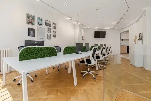 Office in Paris for lease Building Photo- Image 1 of 9