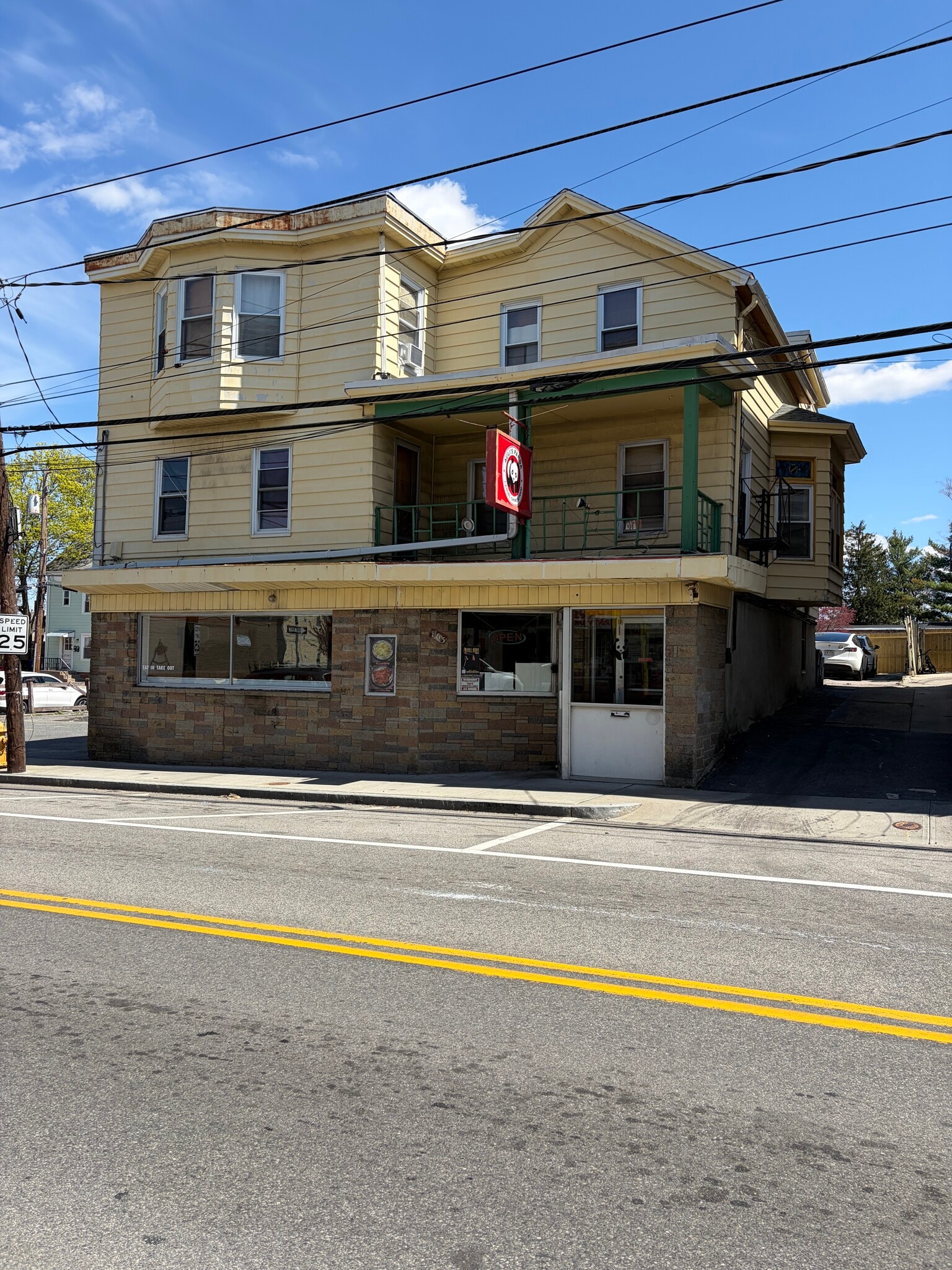 863 Broad St, Central Falls, RI for sale Primary Photo- Image 1 of 4