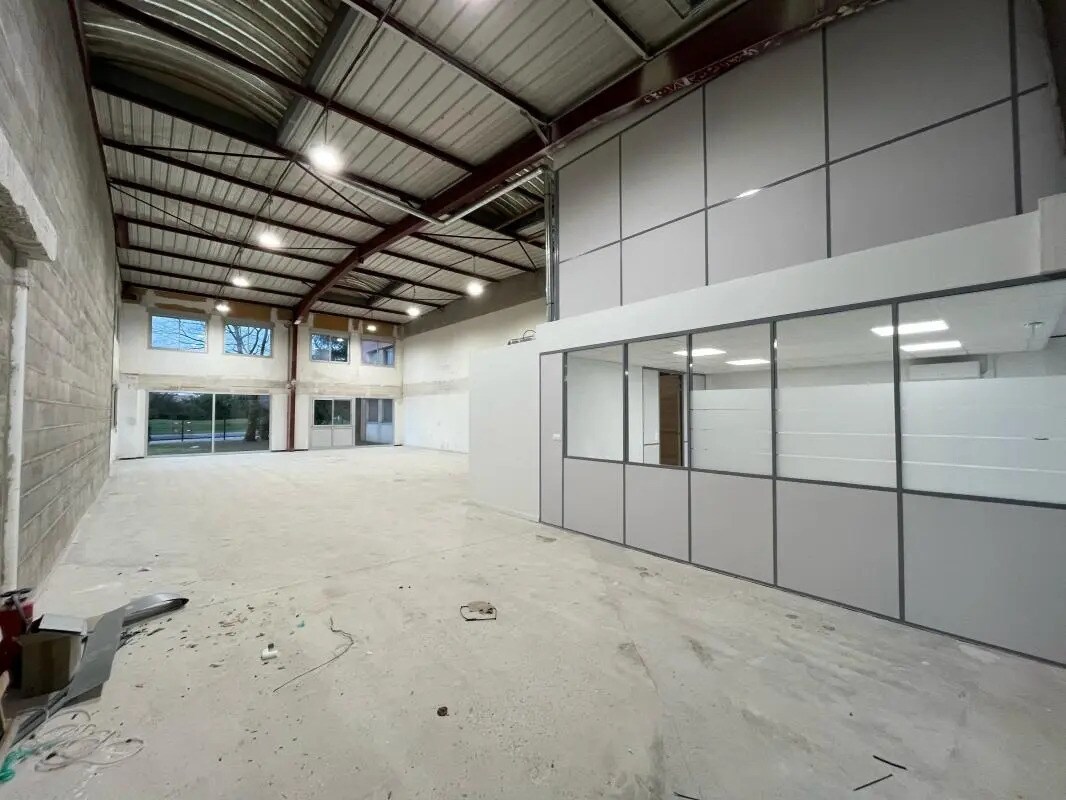 2-4 Rue Paul Villard, Chassieu for lease Building Photo- Image 1 of 39