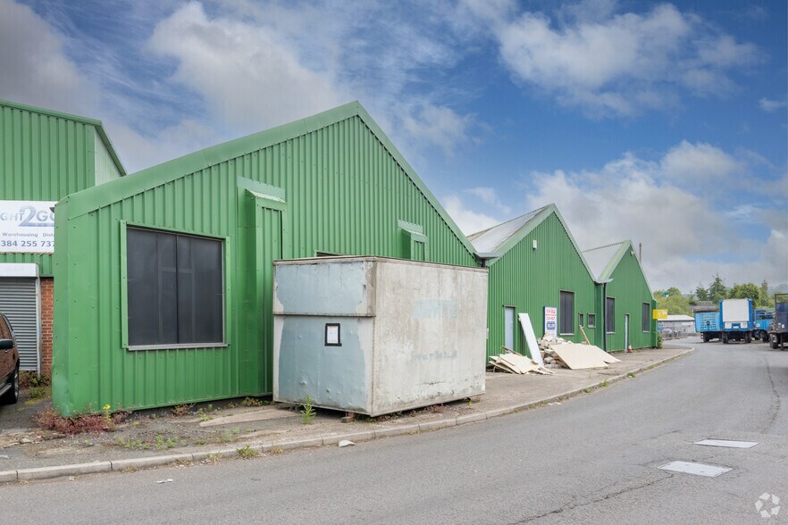 Thornleigh Trading Estate, Dudley à vendre - Photo du bâtiment - Image 2 de 5