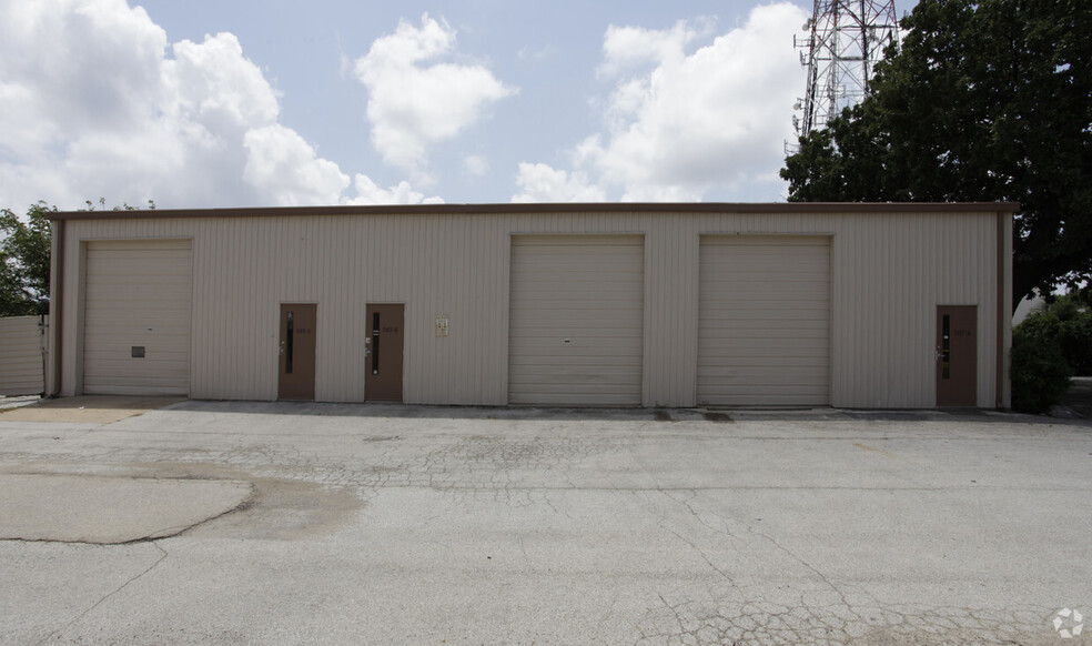 507 Prairie St, Arlington, TX for lease - Primary Photo - Image 1 of 3