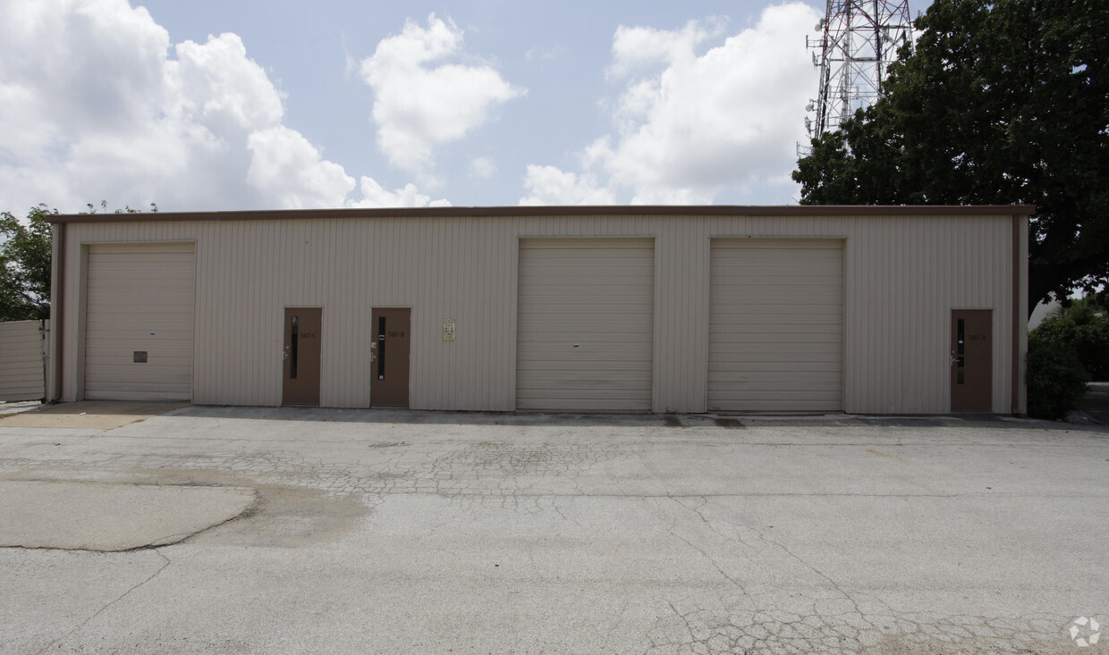 507 Prairie St, Arlington, TX for lease Primary Photo- Image 1 of 4