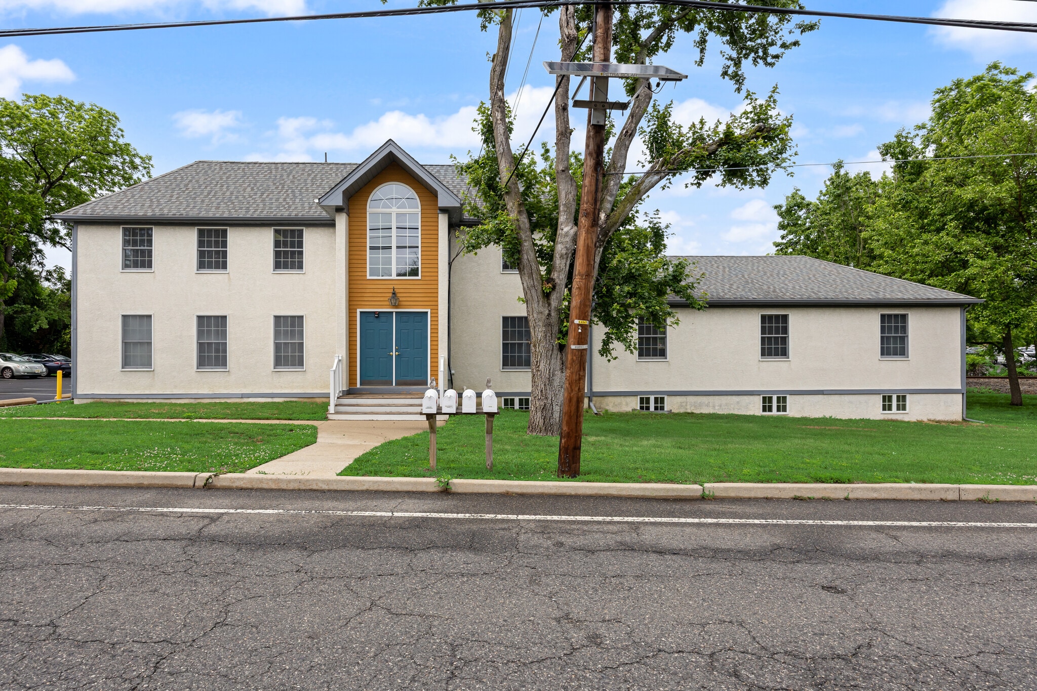 715 E Main St, Moorestown, NJ à vendre Photo du bâtiment- Image 1 de 13