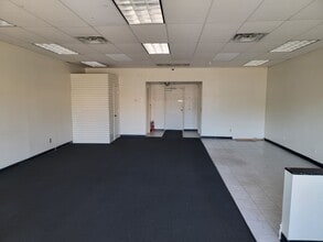 2101 E Market St, Greensboro, NC for lease Interior Photo- Image 1 of 1