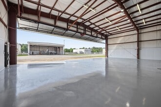 1131 Memorial Dr, Greenville, NC for lease Interior Photo- Image 2 of 16