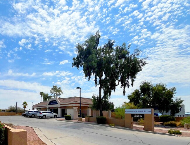 Plus de détails pour 325 E Baseline Rd, Gilbert, AZ - Commerce de détail à louer