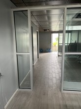 1701 N Palm Canyon Dr, Palm Springs, CA for lease Interior Photo- Image 2 of 3