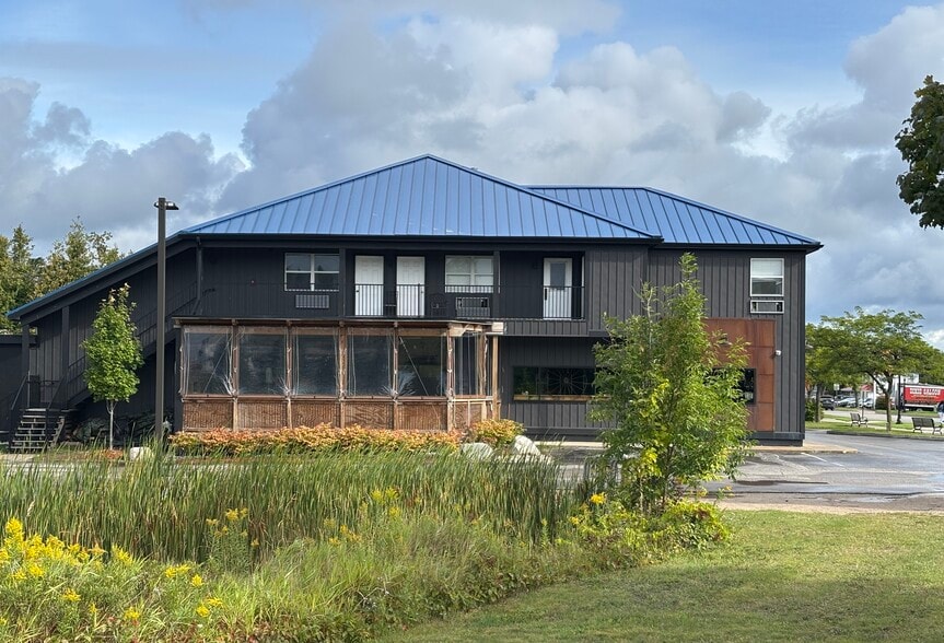 810 S Huron, Mackinaw City, MI for sale - Building Photo - Image 3 of 3