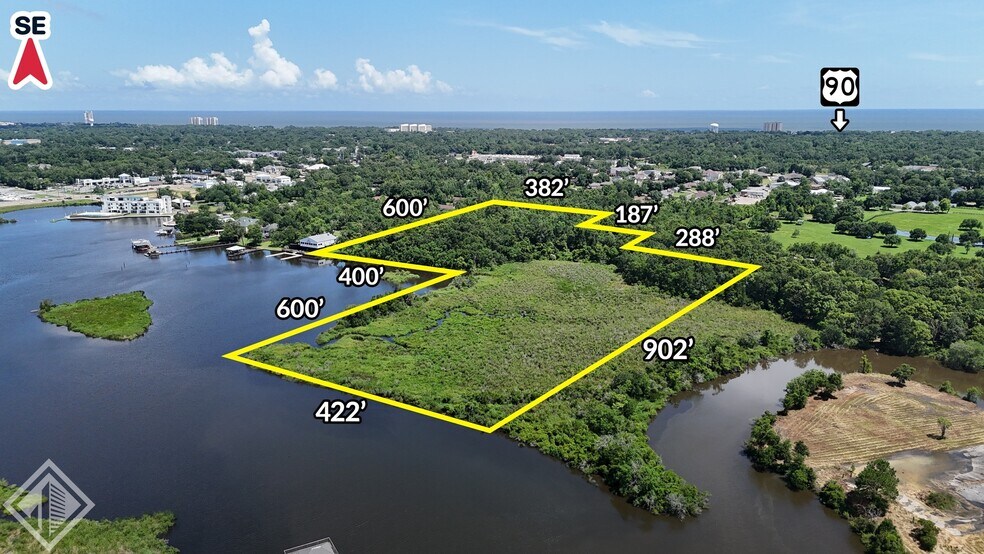 1014 Pine st, Gulfport, MS à vendre - Photo du bâtiment - Image 2 de 11
