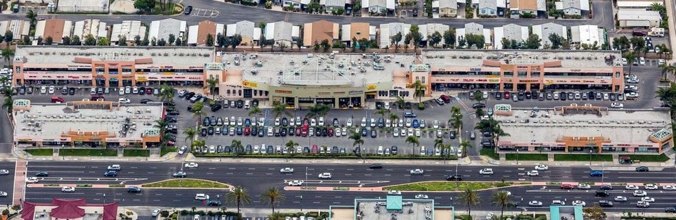 9500-9600 Bolsa Ave, Westminster, CA for lease - Building Photo - Image 1 of 6