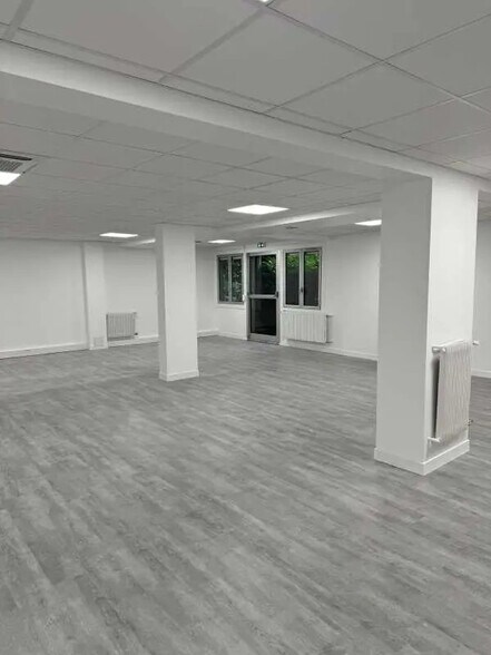 44-46 Rue Duhesme, Paris à vendre - Photo du bâtiment - Image 2 de 7