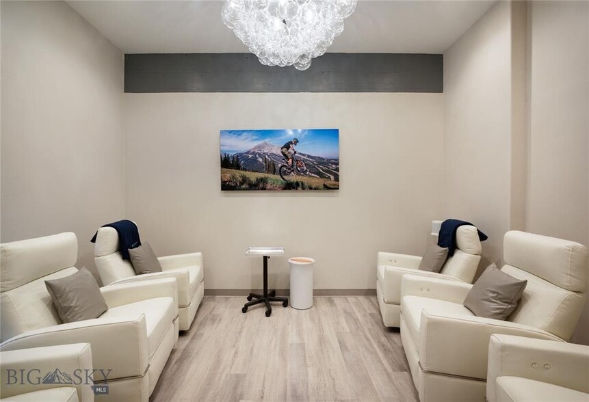 32 Market Pl, Big Sky, MT for sale - Interior Photo - Image 2 of 17