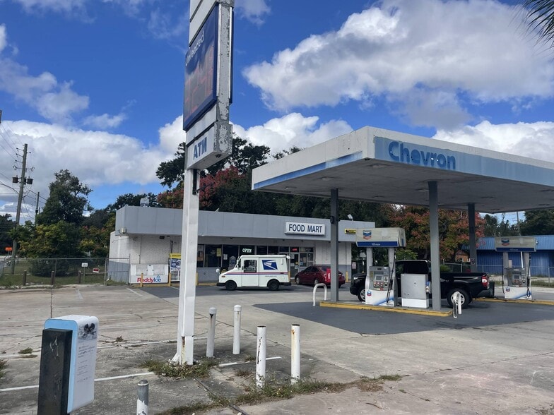 4100 & 4252 S Orange Blossom Trail portfolio of 2 properties for sale on LoopNet.ca - Building Photo - Image 3 of 5