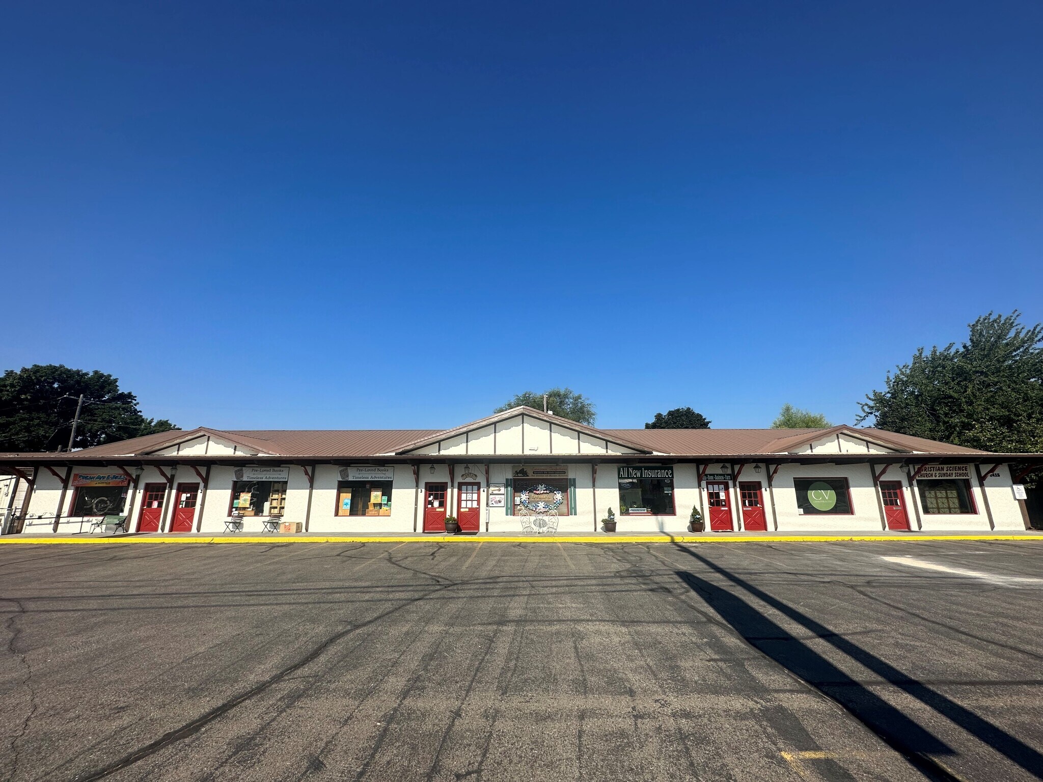 2415 N Government Way, Coeur d'Alene, ID à louer Photo du bâtiment- Image 1 de 3