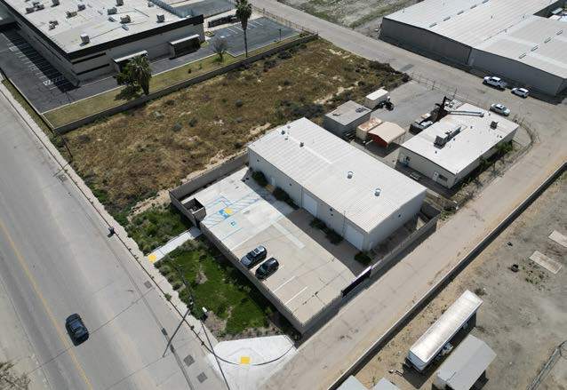 1061 S Derby St, Arvin, CA à vendre - Photo du bâtiment - Image 3 de 5