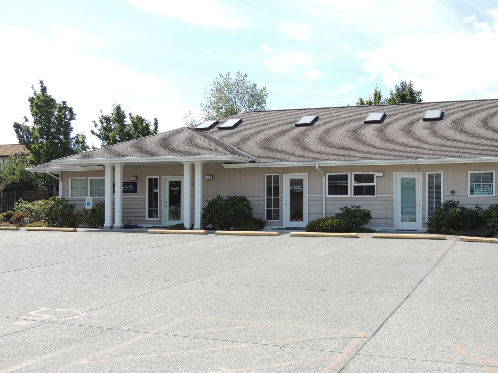 530 W Fir St, Sequim, WA for lease Primary Photo- Image 1 of 19