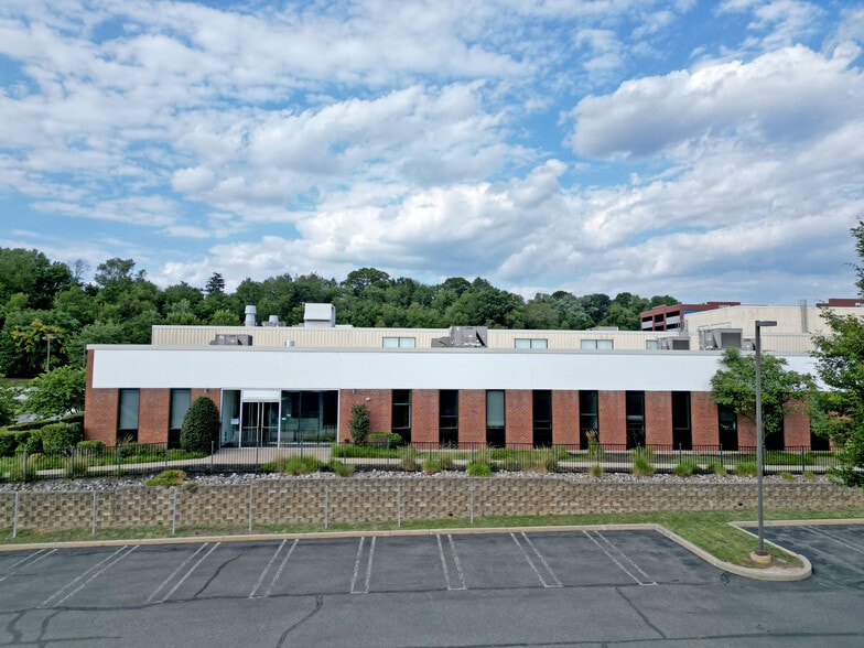 640-660 Allendale Rd, King Of Prussia, PA à louer - Photo du bâtiment - Image 2 de 21