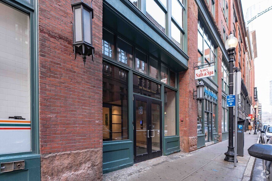 205 Portland St, Boston, MA à louer - Photo du bâtiment - Image 3 de 4