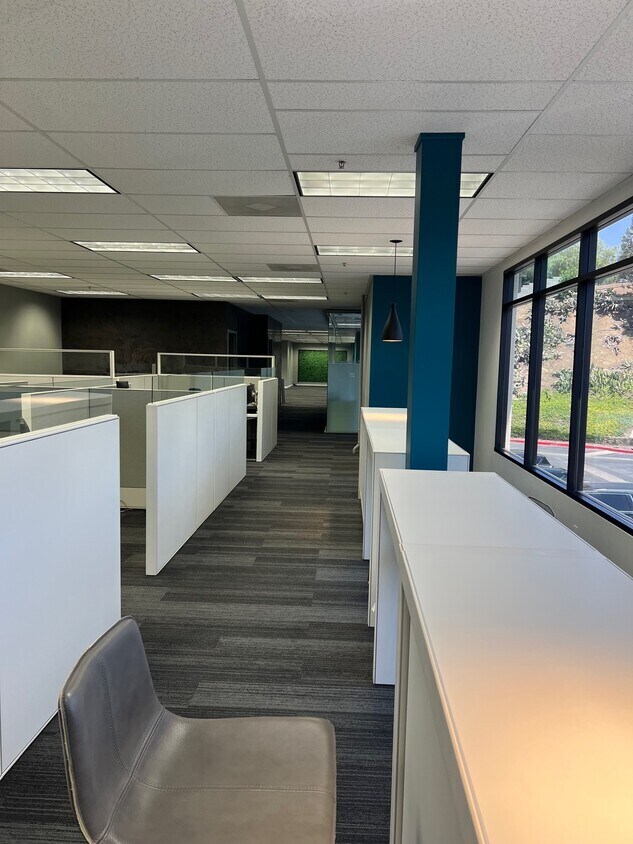 5304 Derry Ave, Agoura Hills, CA for lease Interior Photo- Image 1 of 5