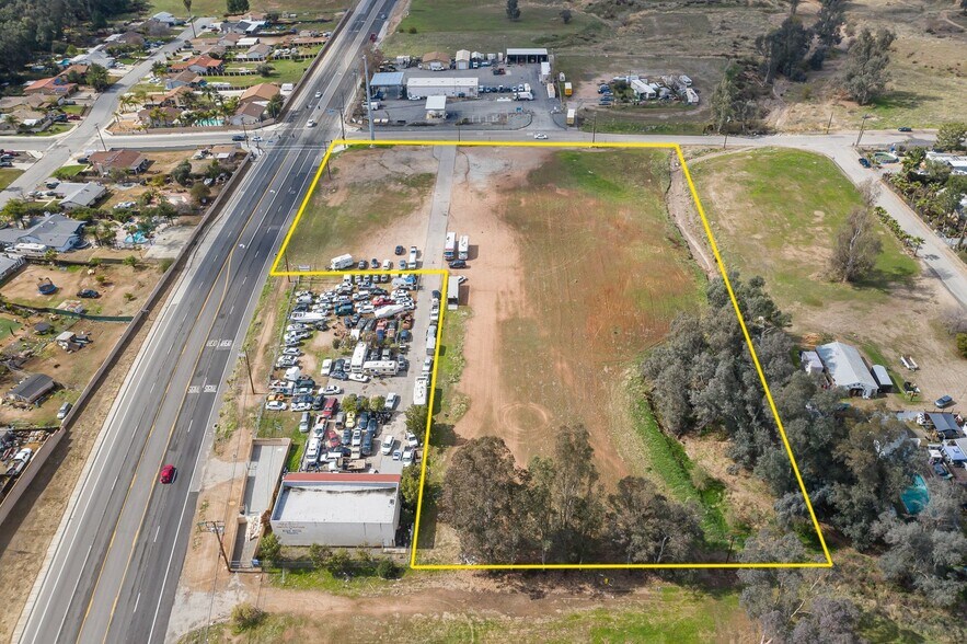 18730 Central Ave, Lake Elsinore, CA à vendre - Photo principale - Image 1 de 7