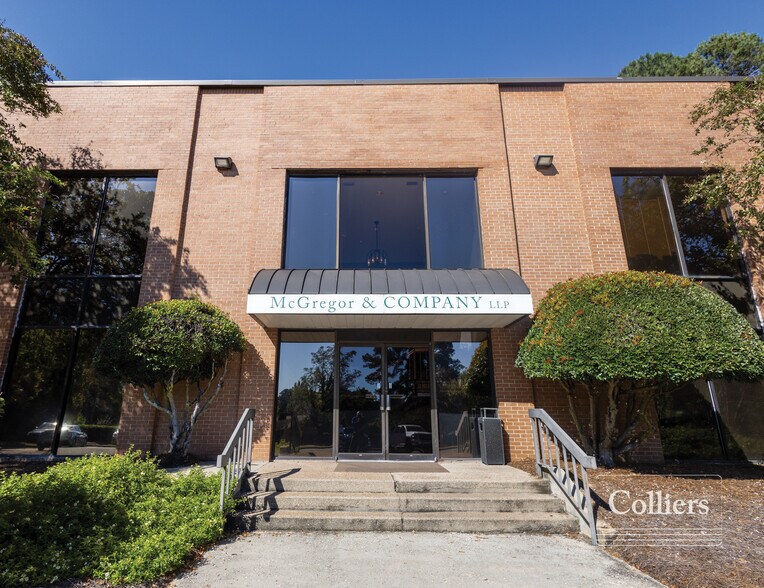 3830 Forest Dr, Columbia, SC à louer - Photo du bâtiment - Image 2 de 7