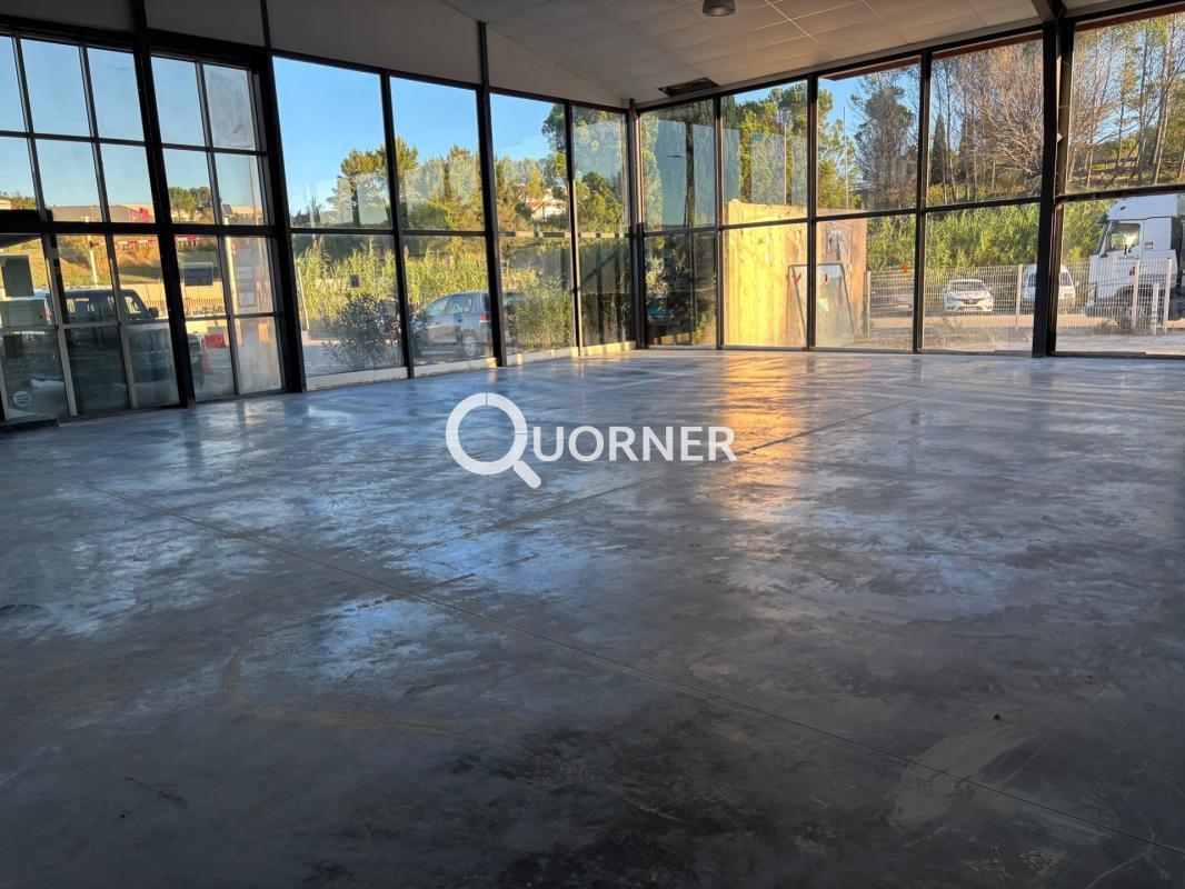 Retail in Frejus for lease Interior Photo- Image 1 of 6