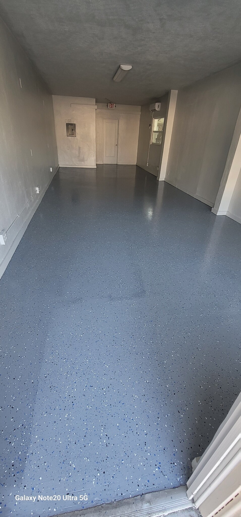 2400 25th St N, Saint Petersburg, FL for sale Interior Photo- Image 1 of 4