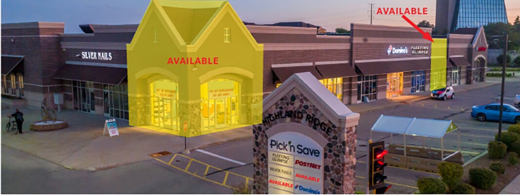 SWC Wisconsin Ave, Grafton, WI à louer Photo principale- Image 1 de 9