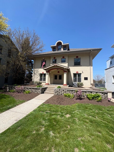 246 W 6th St, Erie, PA for lease - Primary Photo - Image 1 of 2