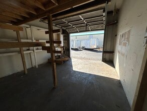 6043 Deacon Rd, Sarasota, FL for lease Interior Photo- Image 2 of 3