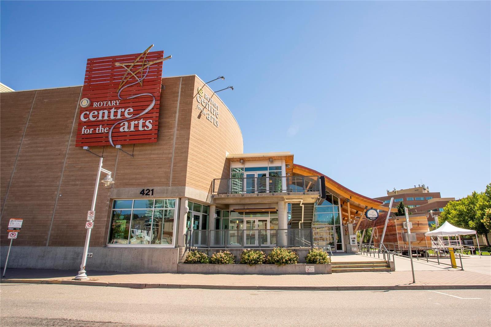 421 Cawston Av, Kelowna, BC à vendre Photo principale- Image 1 de 1