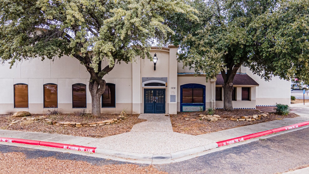 102 Del Ct, Laredo, TX for lease - Building Photo - Image 1 of 17