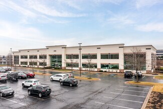 Plus de détails pour 2155 Point Blvd, Elgin, IL - Bureau à louer