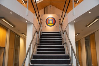 Eastern Rd, Bracknell à louer Hall d’entrée- Image 1 de 5